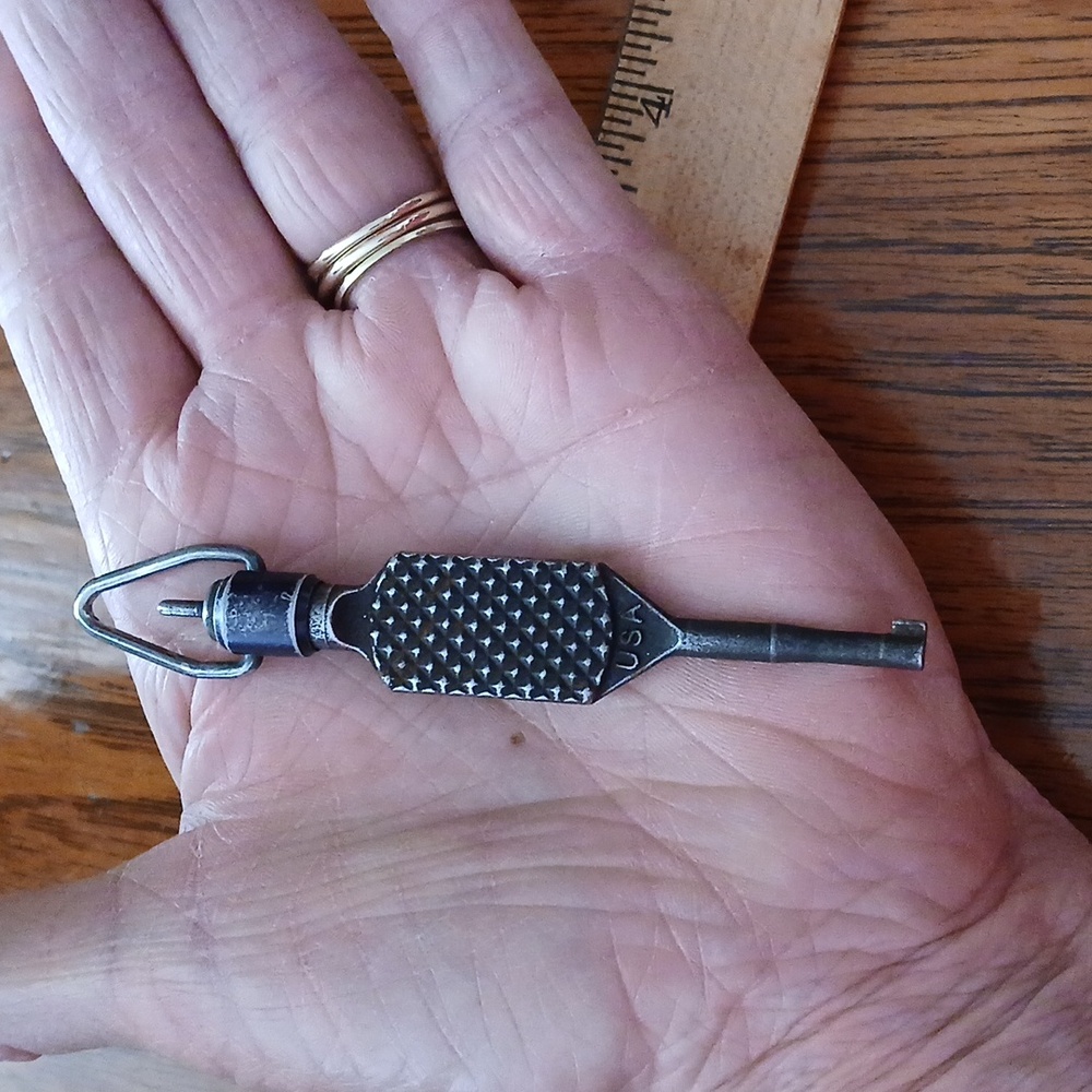 Handcuff Key - Picture 3 of 3